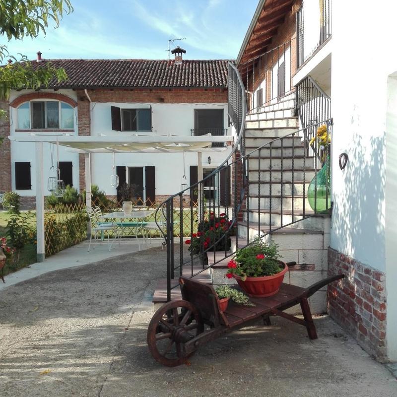 Cascina Belvedere Quargnento ภายนอก รูปภาพ
